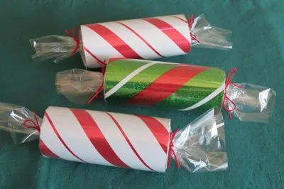ajándék csomagolás formájában csokoládé - ​​3 féle, csomagolás
