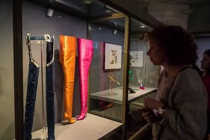 Expoziția „Manolo Blahnik