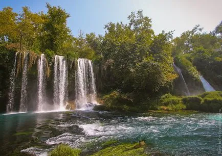 Falls în Antalya Dyuden superior, inferior și Dyuden Kurshunlu