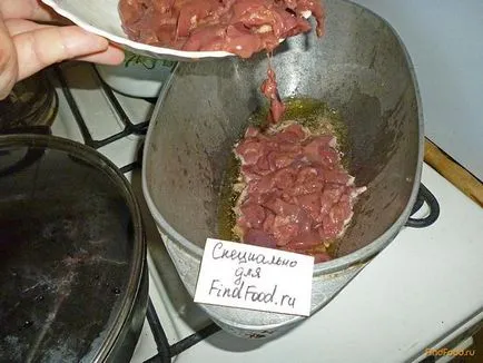 Burgonya csirkemájjal és gombával recept egy fotó