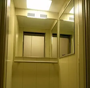 Асансьор боя »- Боядисване асансьори