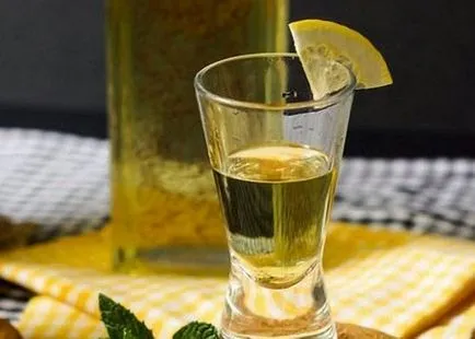 Lemon likőr a recept alkohol alkoholista citrom likőr