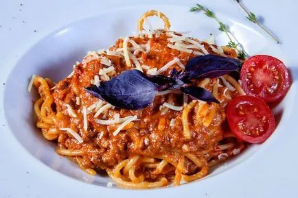 Trucuri de gătit spaghete bolognese, retete delicioase