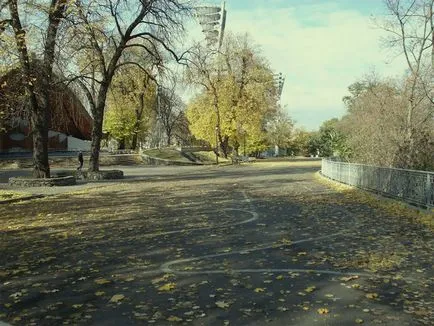 Mariinszkij Park, hova menjen, mit látni, ahol pihenni Kijevben