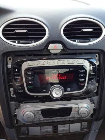 Schimbarea de radio într-un Ford Focus 2
