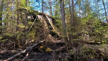 Se pune pe marmură pământ carieră Ruskeala (Karelia), care trece