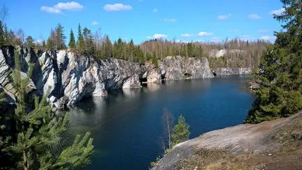 Helyezzük a földön márványbányászathoz Ruskeala (Karélia), átadva