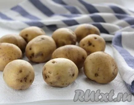 cartofi mici în cuptor - reteta cu o fotografie