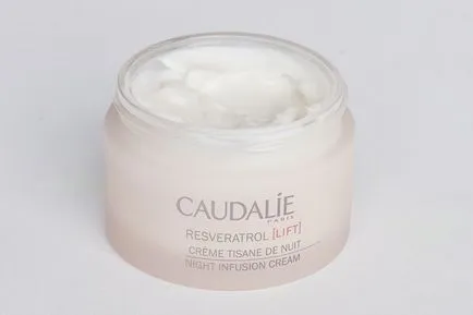 Anti-îmbătrânire produse cosmetice lift resveratrolul, de revizuire Caudalie, din interior frumusete