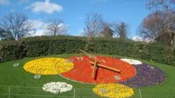 Flower Clock на парцела