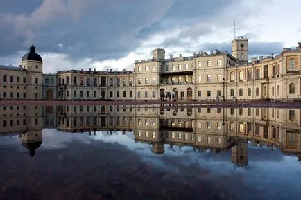 Amit látni turisták Szentpéterváron Gatchina város paloták és parkok