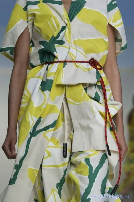 Crossfashion csoport - divatos öv és övek tavaszi-nyári 2015 jelenlegi modellek és módon viselni