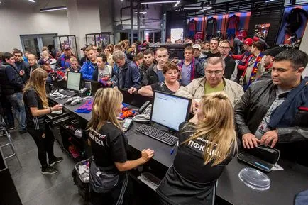 Tűzijáték, a telt ház a lelátókon és a patkó Army CSKA megnyitotta az új stadion - szeptember 11, 2016 -