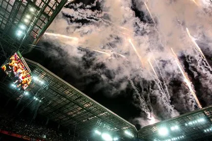 Tűzijáték, a telt ház a lelátókon és a patkó Army CSKA megnyitotta az új stadion - szeptember 11, 2016 -