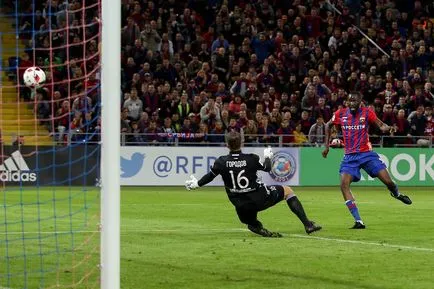 Tűzijáték, a telt ház a lelátókon és a patkó Army CSKA megnyitotta az új stadion - szeptember 11, 2016 -