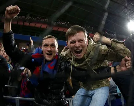 Tűzijáték, a telt ház a lelátókon és a patkó Army CSKA megnyitotta az új stadion - szeptember 11, 2016 -