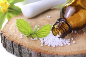 Homeopatie la o răceală, remedii homeopate pentru rinita