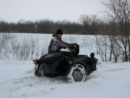 Meu cal de fier demn de încredere, motocicleta Ural Dnepr, bmw, reparații motociclete