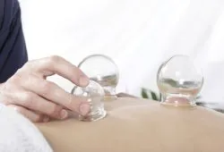 Как да направим масаж вендузи, отколкото полезен вакуум масаж