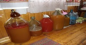 Cum de a face vin din pere la rețete și ingrediente de origine pentru producția de vin de pere