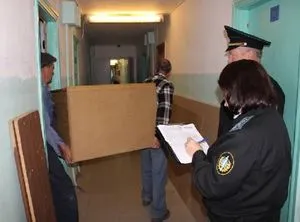 Cum se scrie de la apartamentul proprietarului nu este fără acordul său fondator și ordinea procedurii