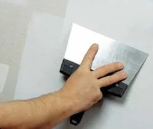 Cum de a alinia perete cu o spatulă