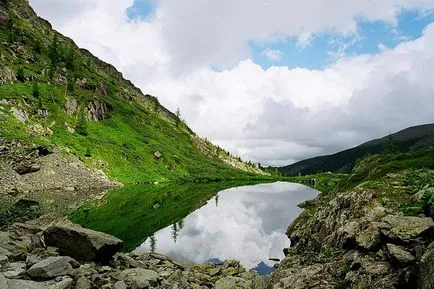 Karakol lacuri Altai magie colier, o lume a aventurii