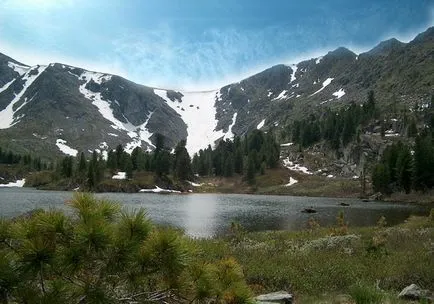 Karakol lacuri Altai magie colier, o lume a aventurii