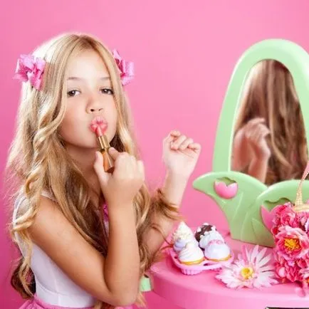 Smink és a lányok - a luxus vagy szükségszerűség fiatal divat