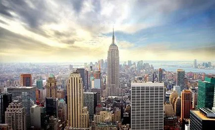 Az ikonikus felhőkarcoló Empire State Building és a történelem