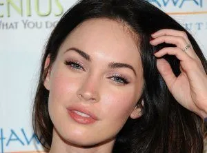 Machiaj Megan Fox luminozitate pe marginea