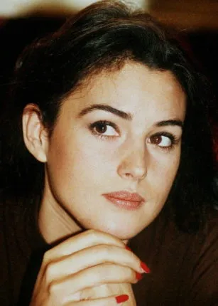 Monica Bellucci - fotók, gyerekek, életrajz és a magánélet