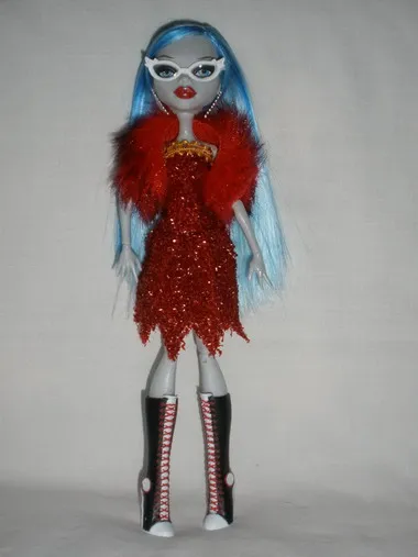 Monster High Doll Ghoulia zgomote, și fotografia ei