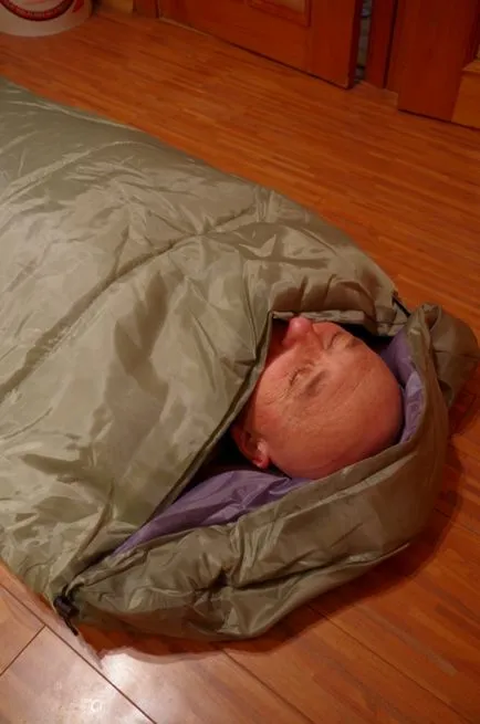 sac de dormit foarte ieftin