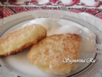 Pite származó búzadara (Manica) sajttal egy serpenyőben recept egy fotó