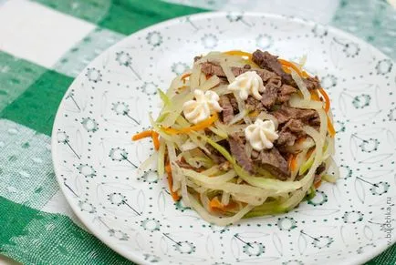 Salata cu carne de pui și ananas „conac“