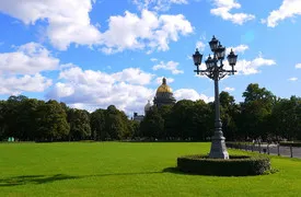 Площад на Сената, София