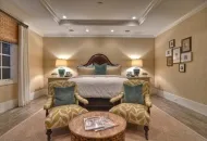 Hálószoba velencei stílusú dekoráció, belső, tervezés és fotó