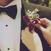 Esküvői kiegészítők nyakkendő, mellény, öv, mandzsetta és ... - a kép a vőlegény