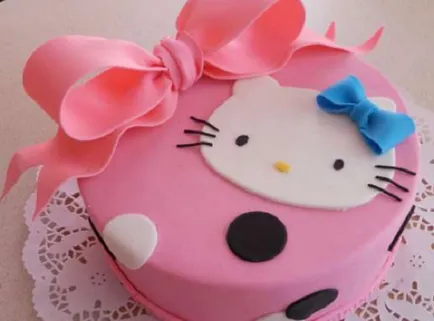 Tort chit „Hello Kitty“