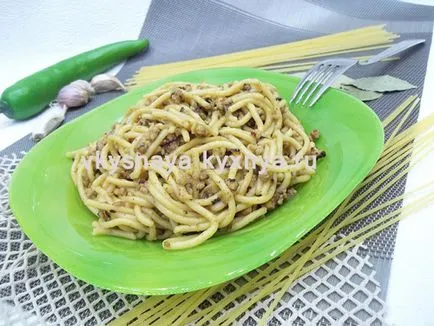 Pasta nautically darált hússal, a recept lépésről lépésre fotók