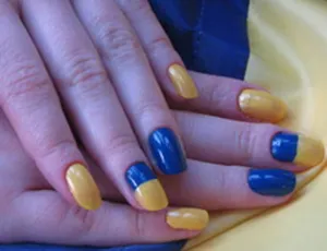 Nails egy zászló Ukrajna - fotó