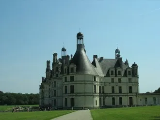 A Loire menti kastélyok Chambord, Chenonceau, Villandry, Blois, Amboise