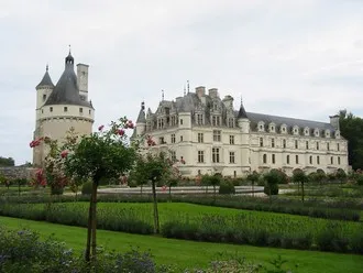 Chateaux de Loire Chambord, Chenonceau, Villandry, Blois, Amboise