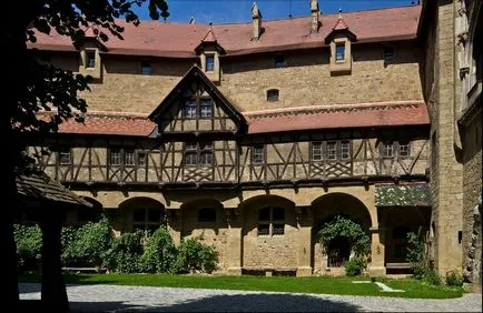 Kreuzenstein Castle Ausztriában, leírása és története