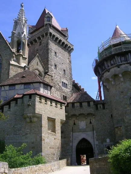 Kreuzenstein Castle Ausztriában, leírása és története