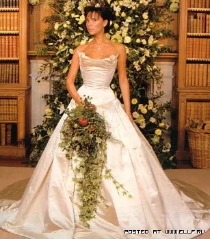 15 Известни сватбена рокля (60 снимки)