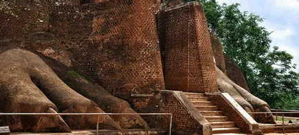 cetate Sigiriya, piatra leu - legenda rock din Sri Lanka