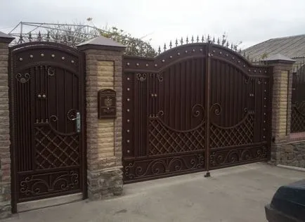 Красива Gate снимка