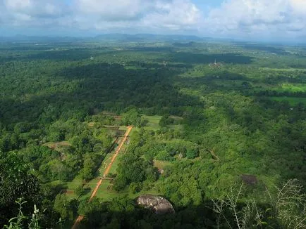 -Cetate Palatul Sigiriya, Sri Lanka (27 poze)